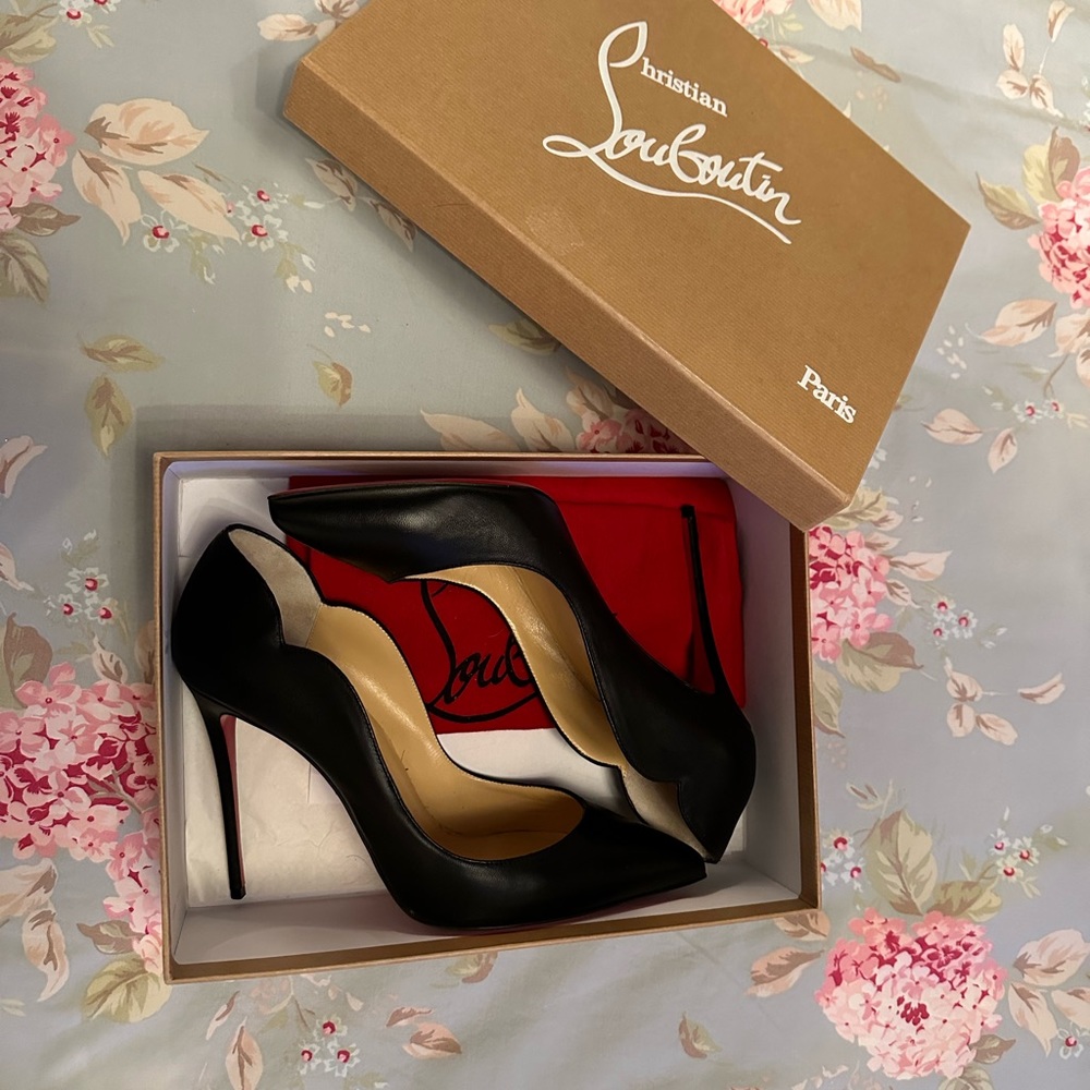 Christian Louboutin hot chick 100m black smooth leather pump size 42